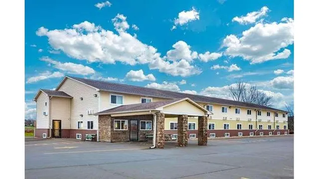 Super 8 by Wyndham Fort Madison