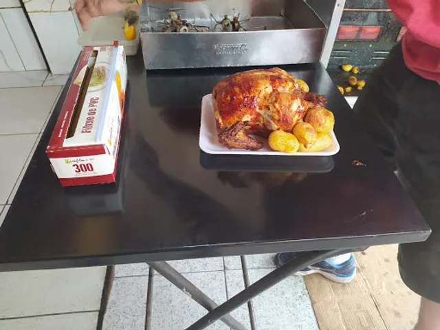 TOMODATI Restaurante e Assados