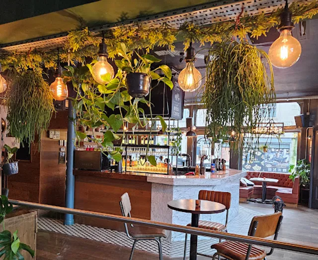 Birdcage Stamford Hill