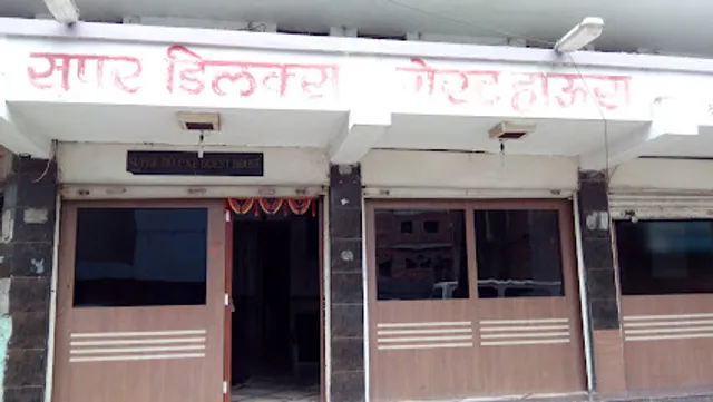 OYO 23706 Super Deluxe Guest House