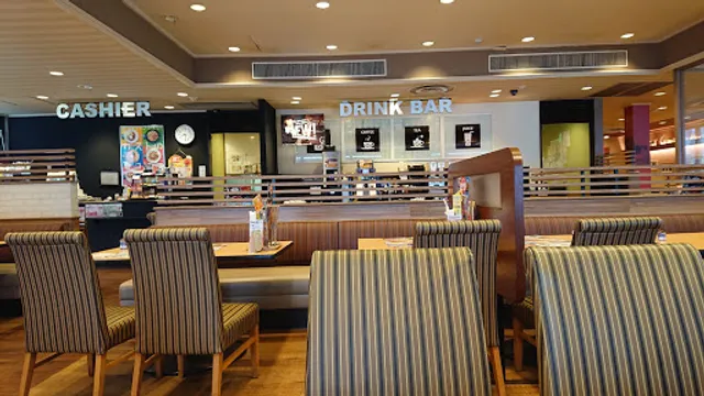 ガスト 東所沢駅前店