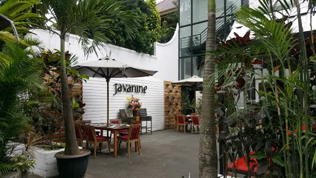 Javanine Resto