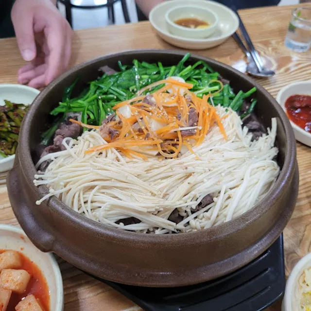 돌솥밥설렁탕