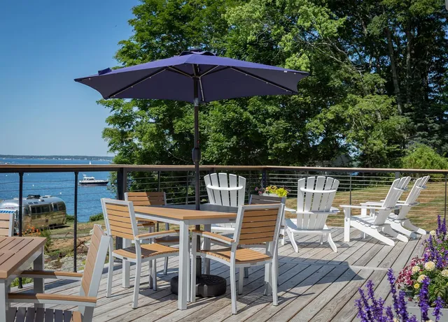 727 Ocean Sunset Bar