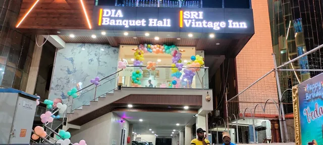 Sri Vintage Inn Hotel