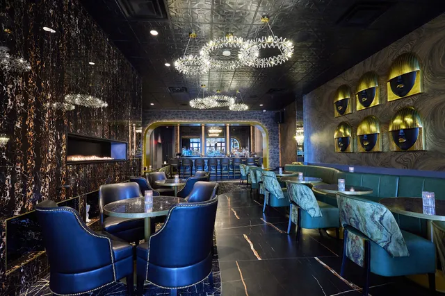 Privé Social Lounge at La Fina Restaurant