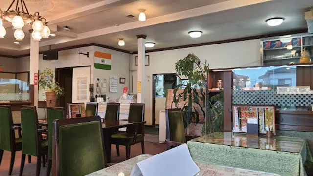 Roiyaru Indoresutoran Yachimataten