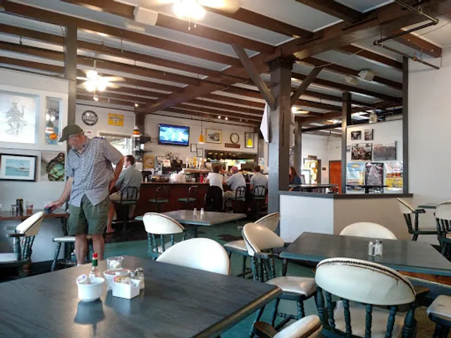 The Porthole Restaurant & Pub