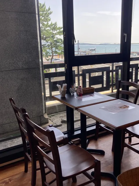 ぽんぱカフェ しょうじき屋