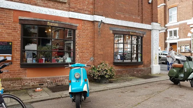 Ashtons Coffee Lounge