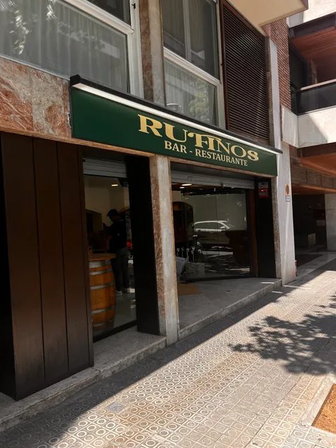 RUFINOS Bar - Restaurantes