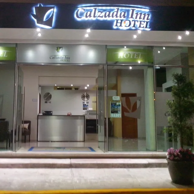 Hotel Calzada Inn
