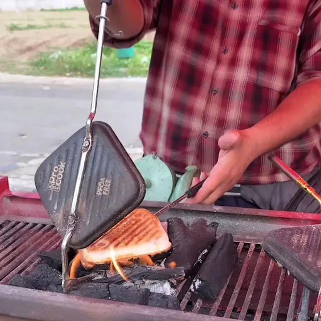 The Charcoal Sandwich