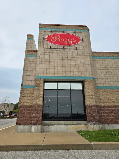 Peggs Restaurant On the Boulevard