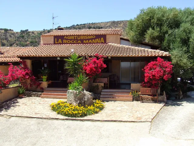 Agriturismo la Rocca Manna di Bacciu e Canu