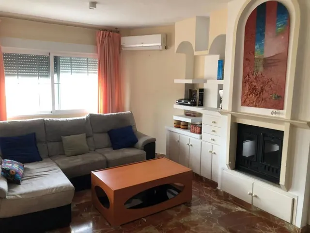 ALOJAMIENTO MIRASIERRA