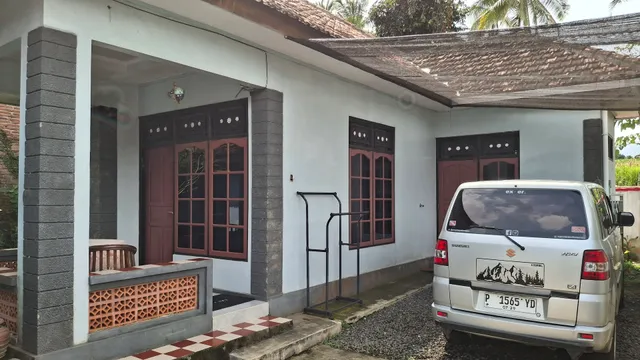 Agus Hidden Homestay - Banjar Sweet Village