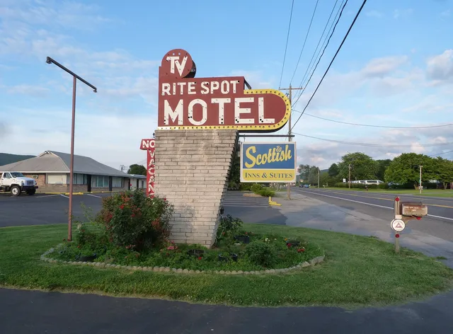 Scottish Inns & Suites Fayetteville, PA