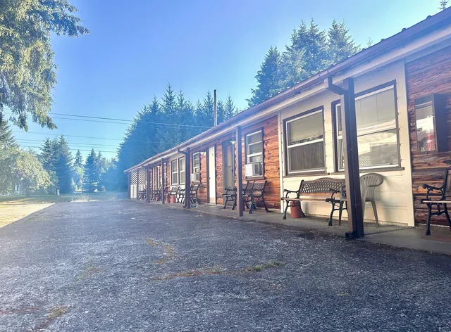 Country Cabins Motel & Rv