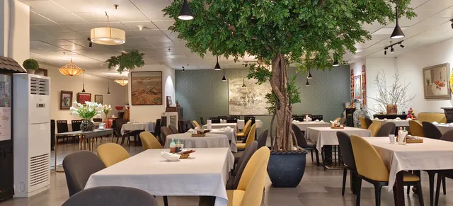 Nhà hàng Tuấn & Tú