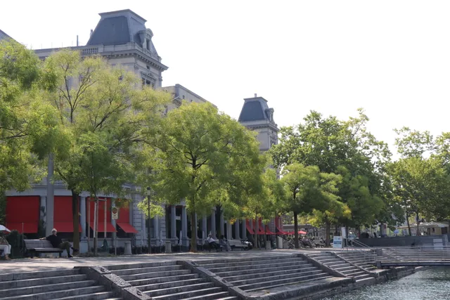 INSIDE FIVE - City Apartments