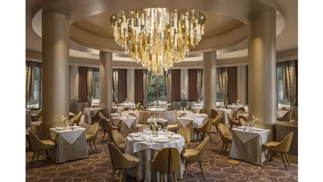 Manhattan Restaurant