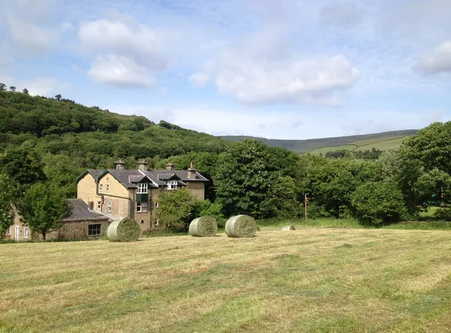 Wind In The Willows Hotel