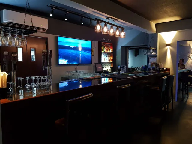 Naked Fish Bar & Grill