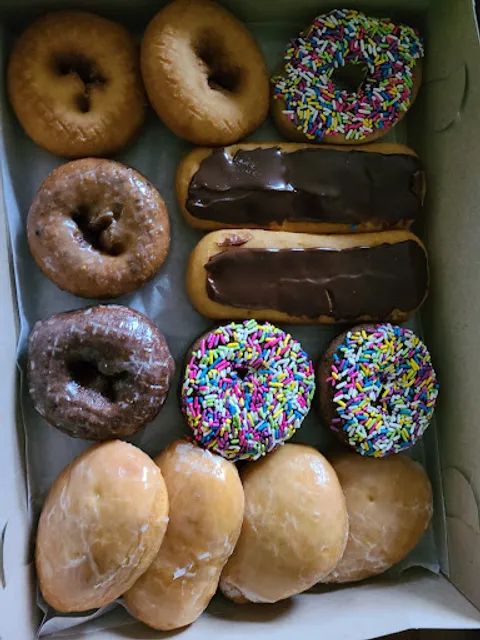 Baker's Dozen Donuts