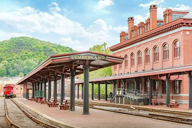 Ramada by Wyndham Cumberland Downtown