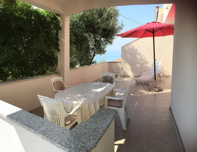 Petros Apartments Pag