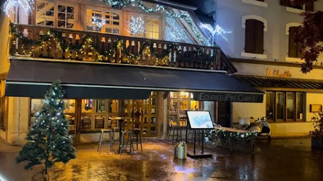 Les Ecuries du Pré Carré