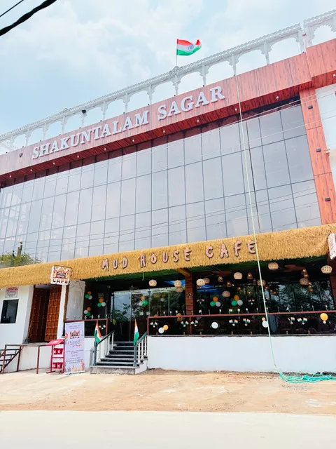 Mud House - Pure Veg Restaurant