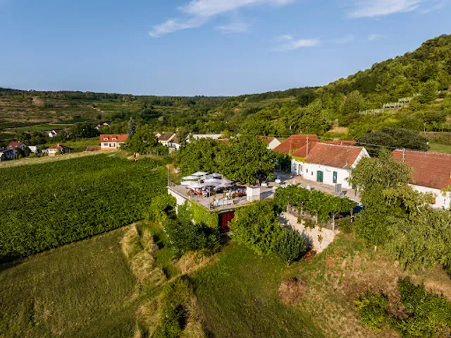 Am Heiligenstein 33 - Heuriger & Eventlocation