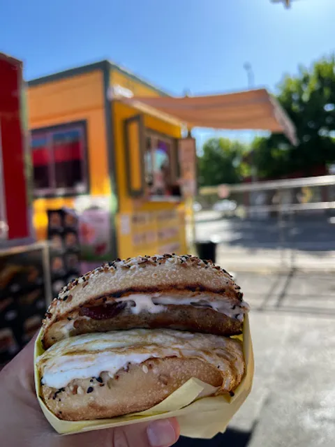 Puddletown Bagels - MLK Street Food (NE MLK Jr. BLVD & Beech St.)