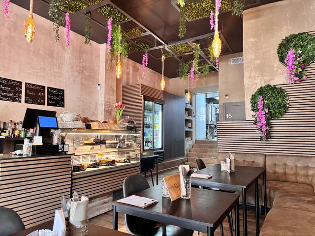 CANELA Y AZUCAR PALMA BEACH, SL