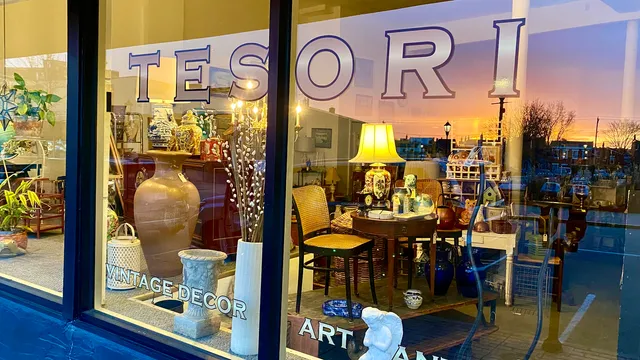 Tesori vintage home and antiques Newport, ky