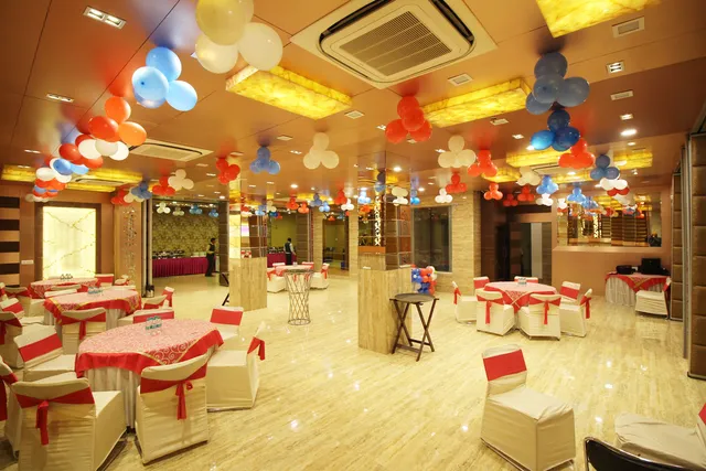 The Golden Restro Bar & Banquets