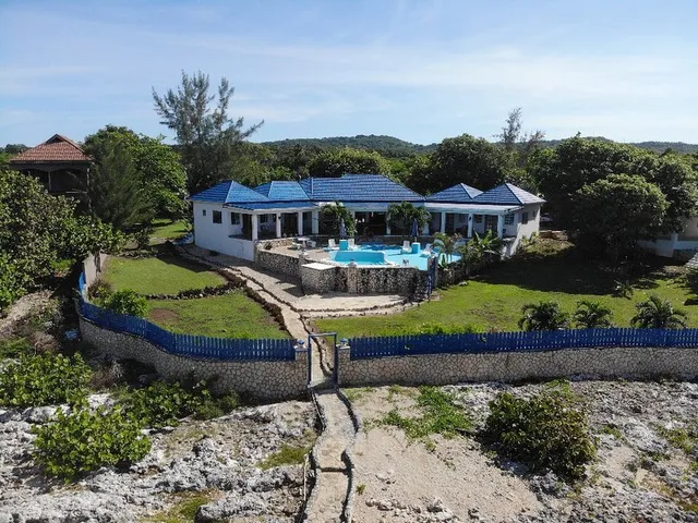 Blue Sky Villa - Negril, Jamaica