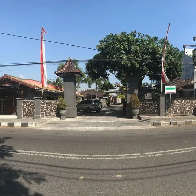 Hotel Saptra Mandala