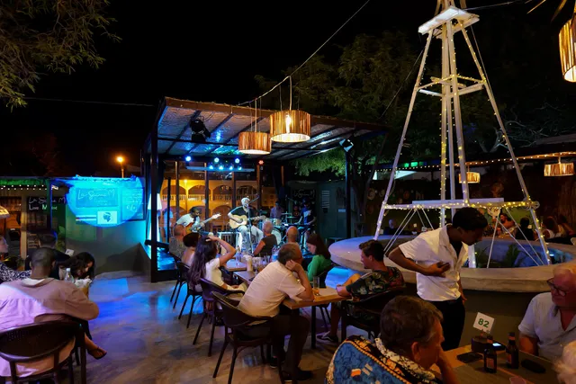 Le Metalo - Restaurante Musical