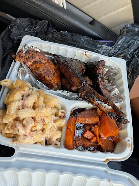 Too Stuffed Kitchen (Food Truck)