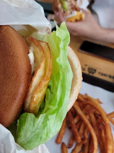 맘스터치 청주우암점