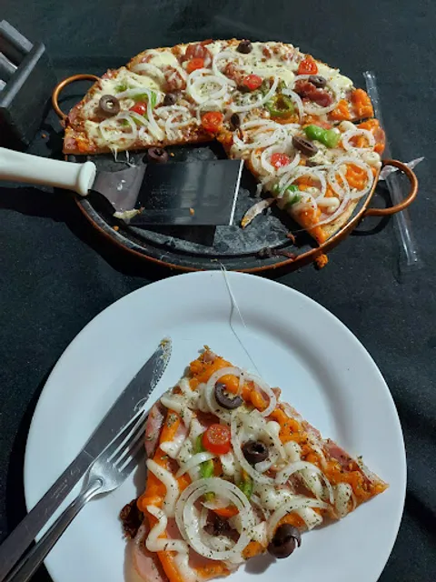 Pizzaria e Hamburgueria Saborear.