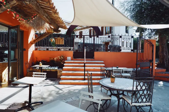 La Douce Vie Coffee Shop