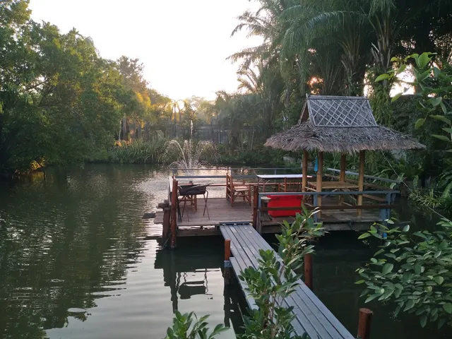 Suan Phueng Resort