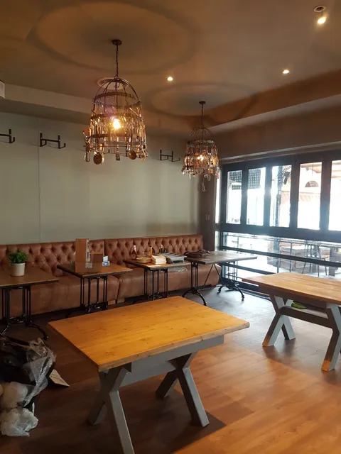 THE LOCAL KITCHEN CO