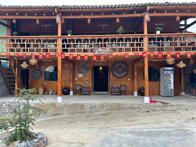 Man Di HomeStay Lô Lô Chải