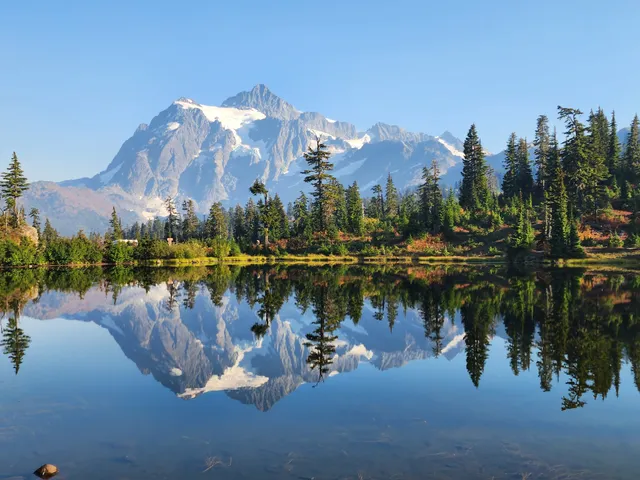 Picture Lake Viewpoint
