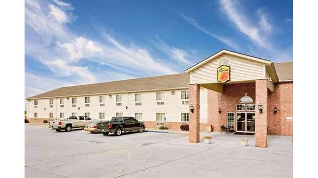 Super 8 by Wyndham Mound City